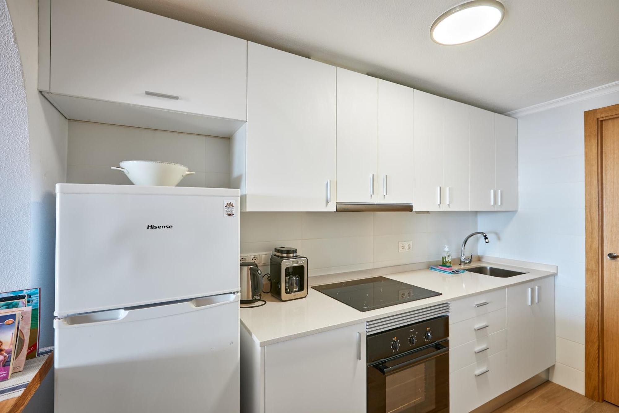 Apartment Naufragos With Sea View *