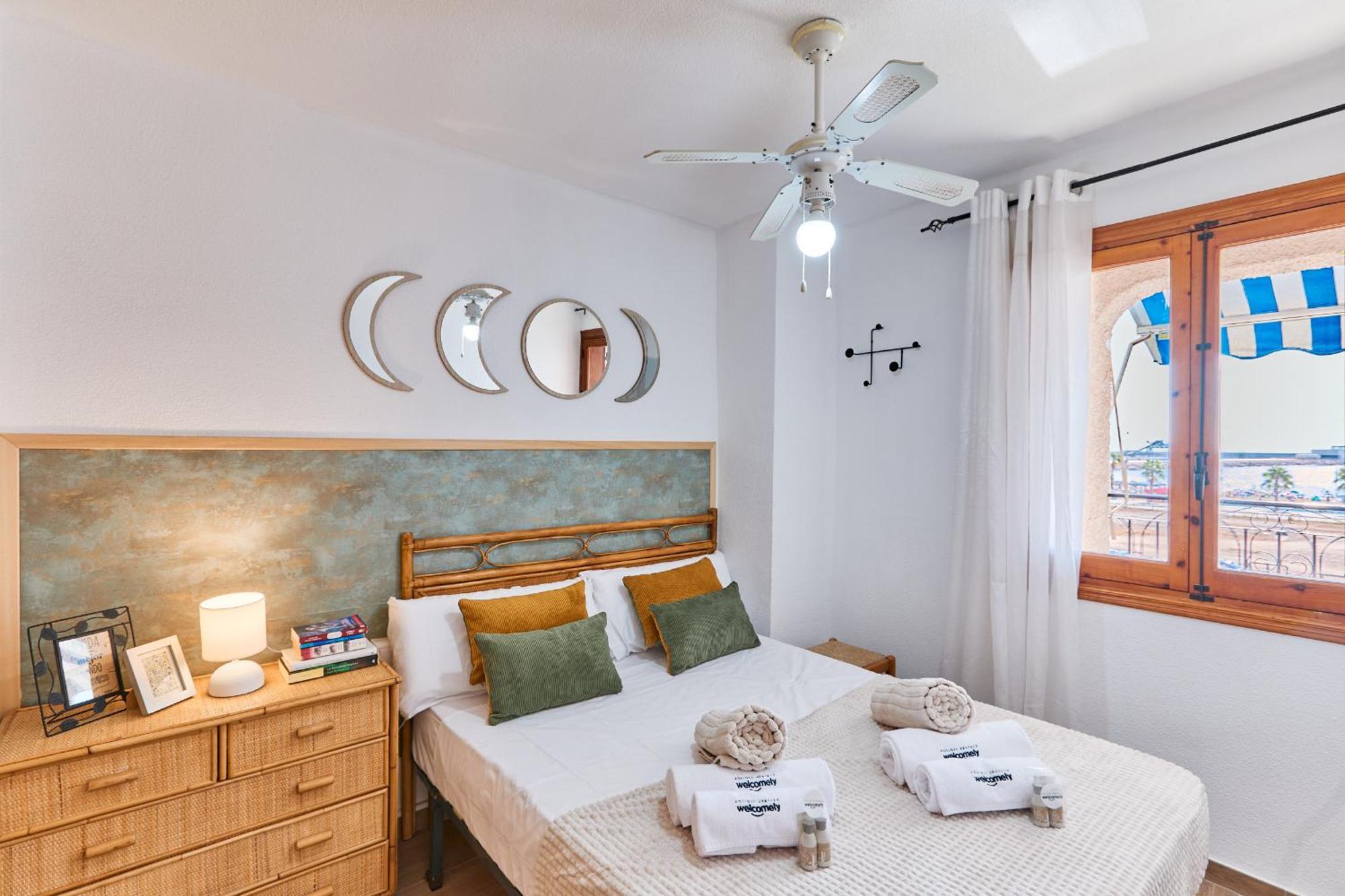 Naufragos With Sea View Apartamento