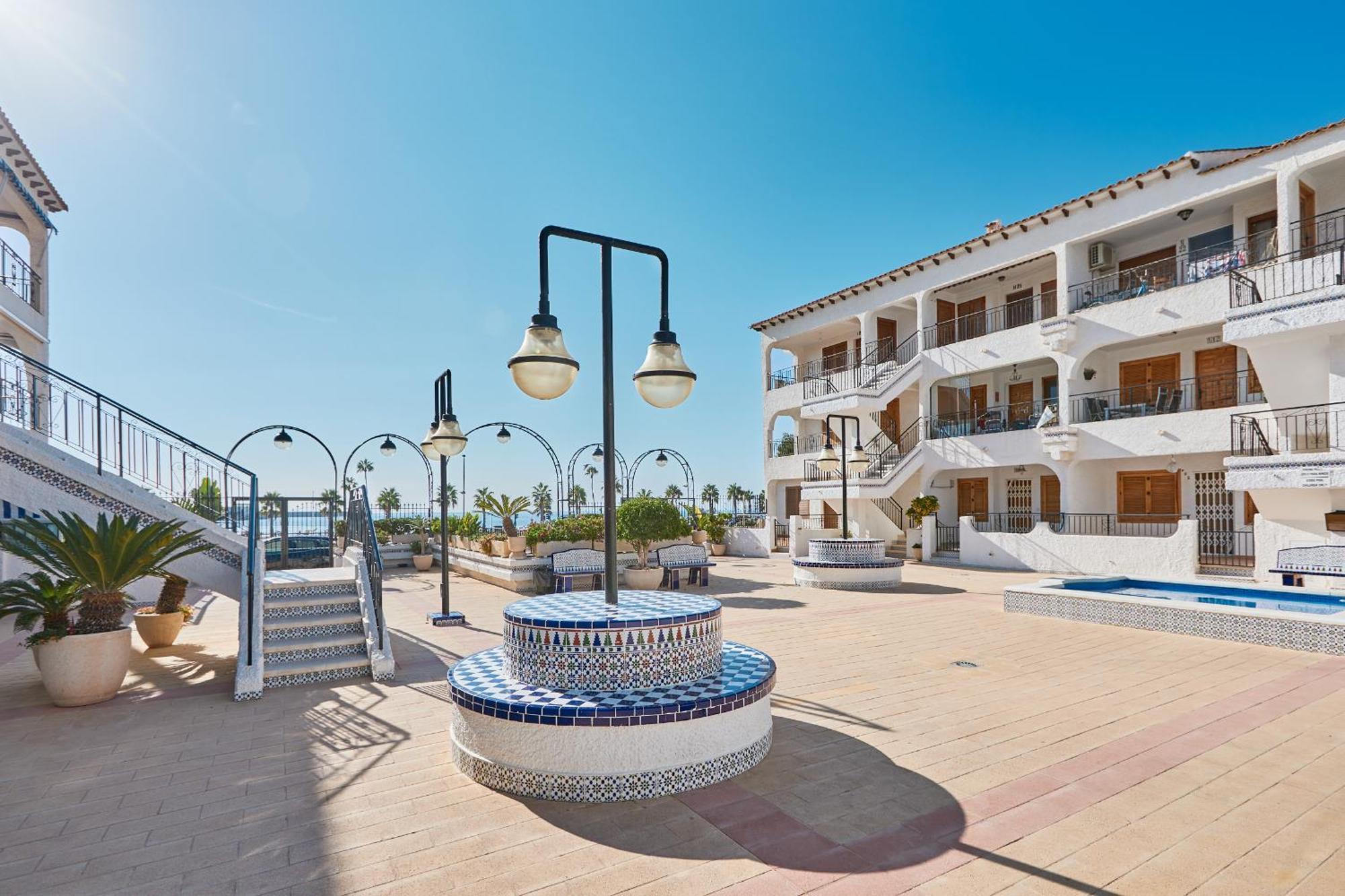 Apartment Naufragos With Sea View *