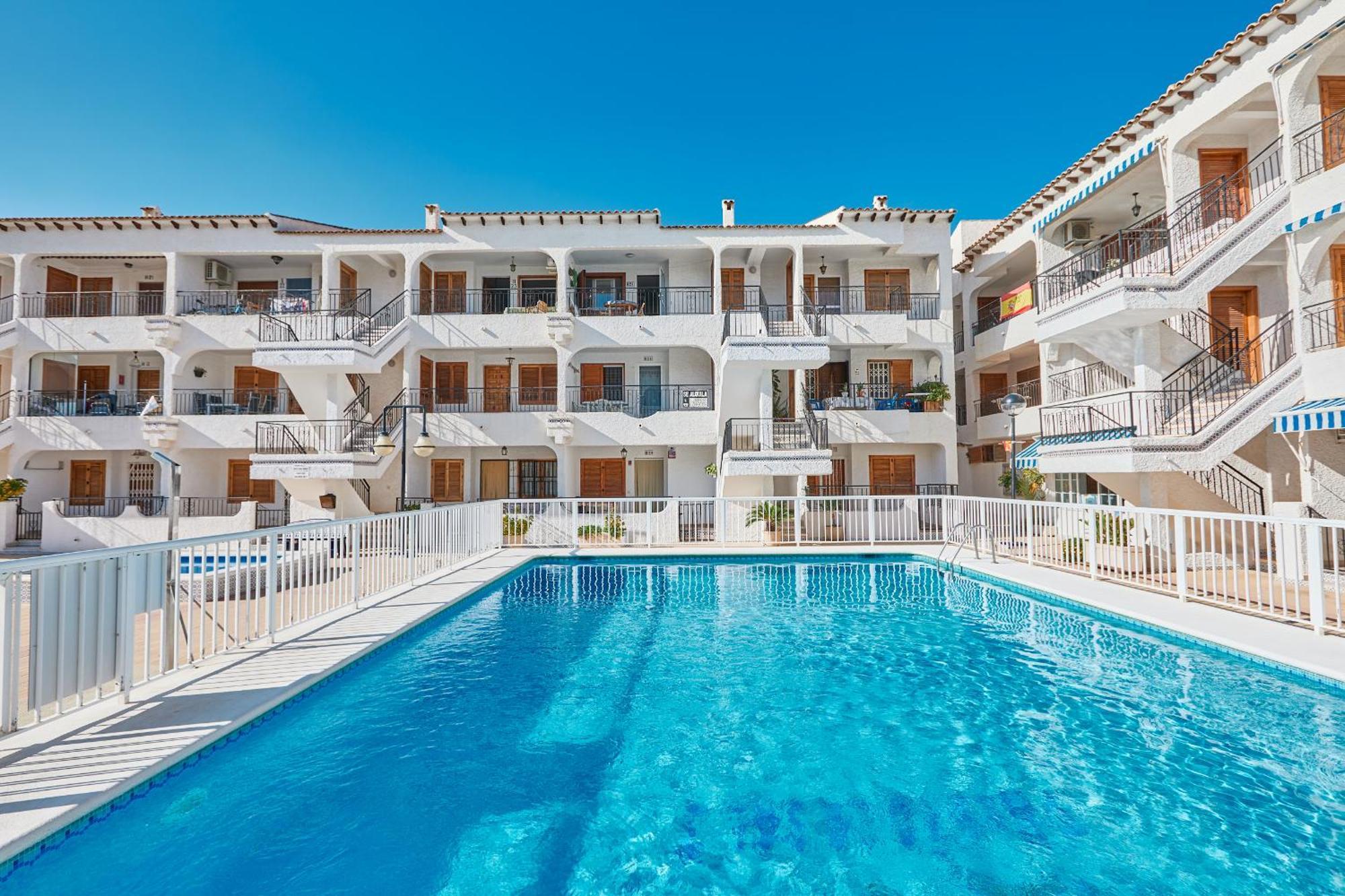 Naufragos With Sea View Apartamento Torrevieja